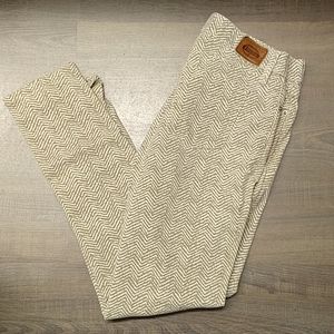 Tan/White Chevron Pattern Fossil Skinny Jeans 29